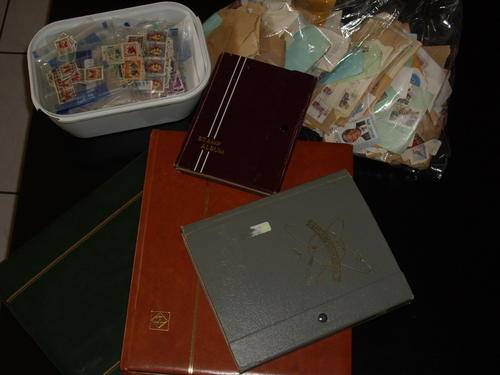 STUNNING LARGE SA STAMP COLLECTION - R1 START