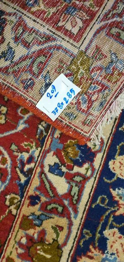 Stock Clearance Sale!!! Persian Isfahan Carpet (378cm x 285cm)