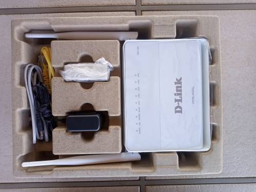 D-Link 4 Port Wireless Router and Extender