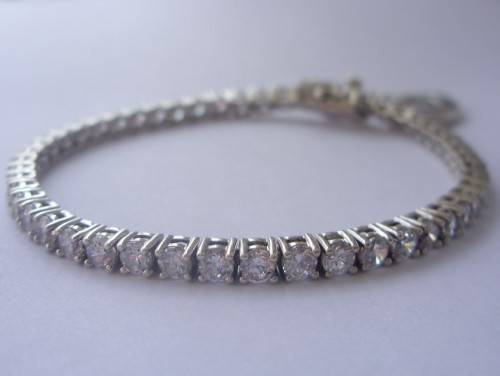 Beautiful Solid Sterling Silver "925" Tennis Bracelet