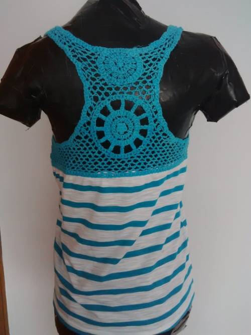 SALE !!!!!      NICE CROCHET RACERBACK SIZE 10