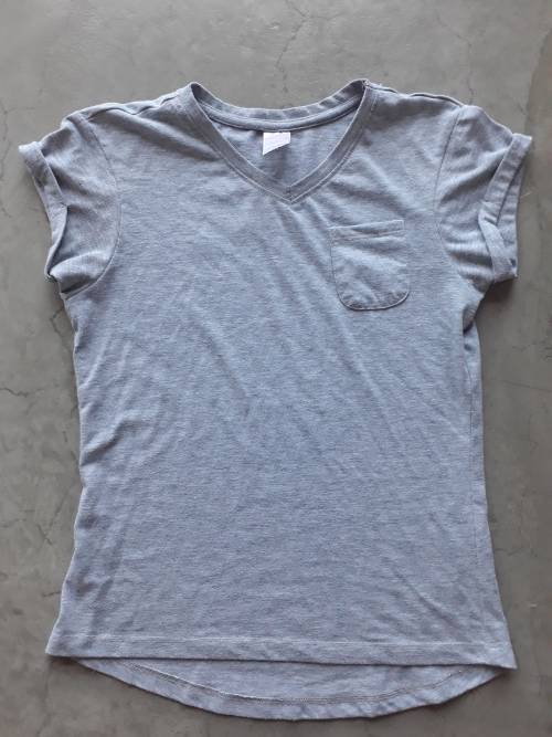 GIRLS GREY T-SHIRT 10/11 YEARS