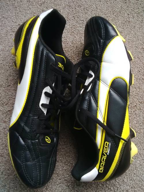 BRAVER PUMA RUGBY BOOTS SIZE 9