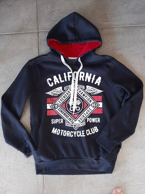 MENS HOODIE SIZE MED