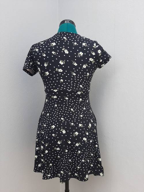 SOFT FEEL MINI DRESS SIZE MEDIUM