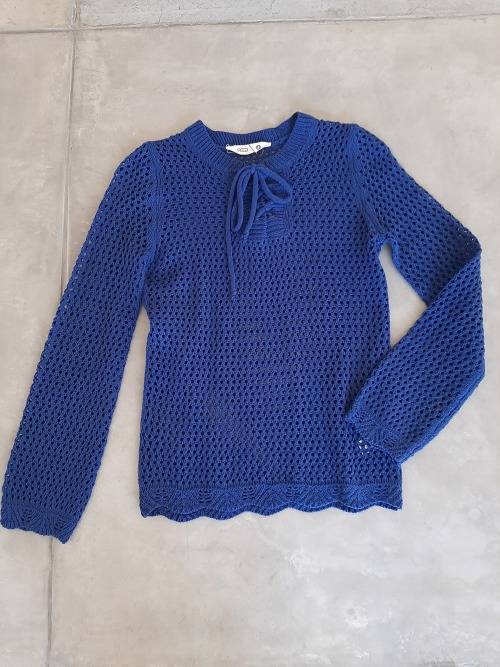 CROCHET LONG SLEEVE TOP SIZE SMALL