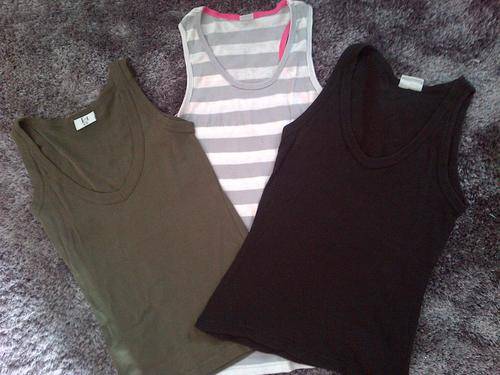 3 PACK TOPS SIZE S/M