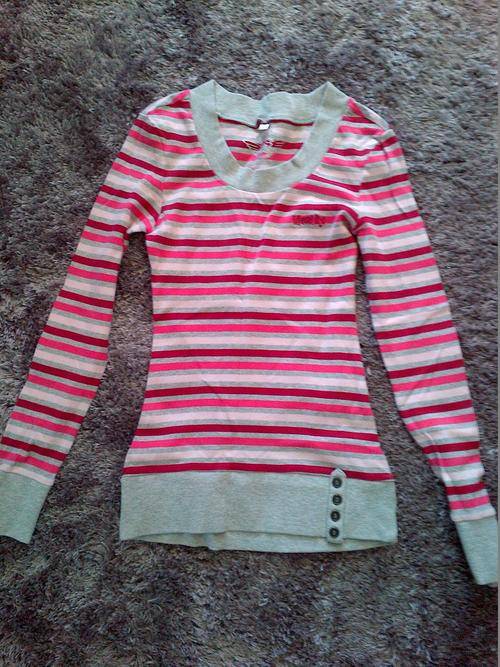 IDENTITY TOP SIZE 32