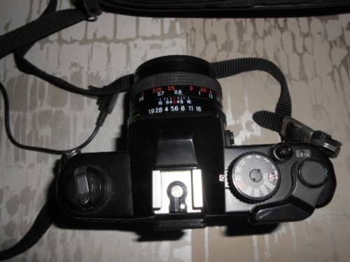 YASHICA FX -3 super 2000 CAMERA and 50mm LENS, 2 FLASHES, Wata Flash Grip and camera BAG