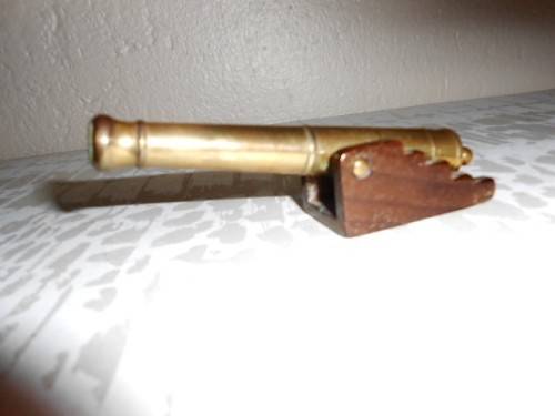 VINTAGE  MINIATURE BRASS & WOOD CANNON
