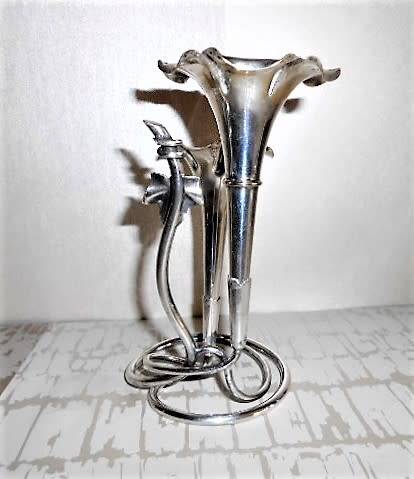 Antique Art Nouveau Silver Plated Single Trumpet Flower Epergne