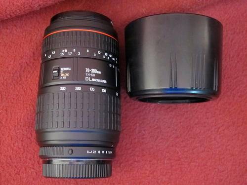 Pentax Sigma 70-300mm DL Macro Super Telephoto Zoom"Spotless"