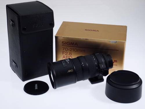 **FAST**Sigma 70-210mm F2,8 APO for Nikon***Please Read***