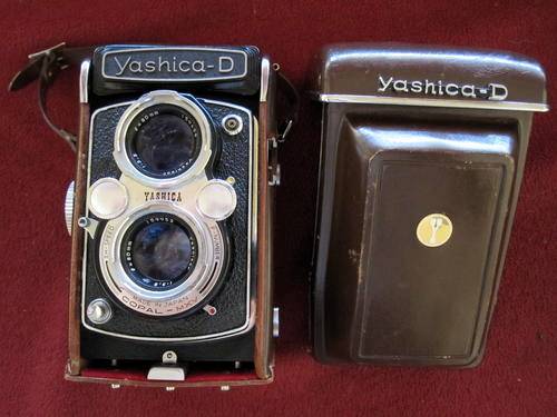 Yashica D with Yashikor 80mm f3,5"Fantastic"