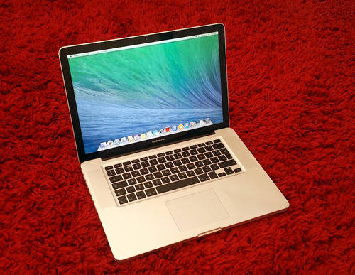 Apple Macbook Pro 15 Core i7 2.6Ghz 500GB HDD! Miss It Miss OUT!
