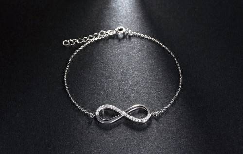 ***ELEGANT*** GENUINE Austrian Cubic Zirconia Luxury Infinity Bracelet **FREE VELVET POUCH