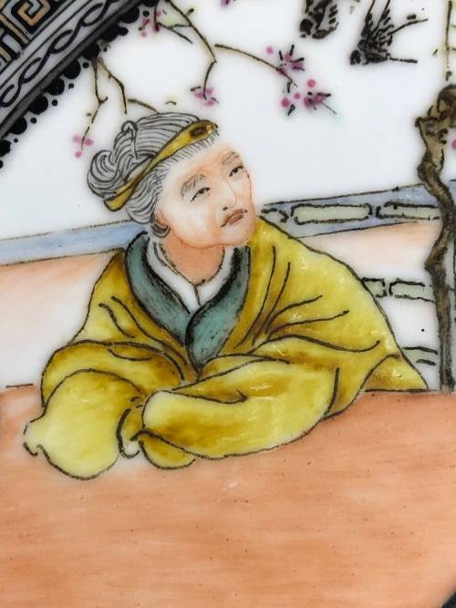 A REPUBLIC PERIOD CHINESE PORCELAIN CHARGER PLATE