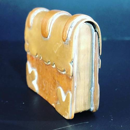 WW1 MILITARIA TRENCH ART LIGHTER AND SOLDIER`S CHRISTMAS TIN