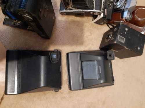 9 Beautiful old cameras  Not Tested sold as a lot one bid for all