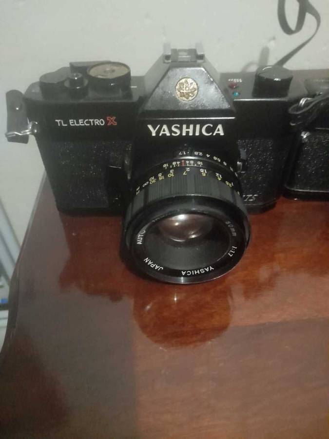Vintage film cameras In used condition