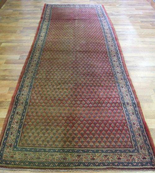 PERSIAN & ORIENTAL CARPETS & RUGS