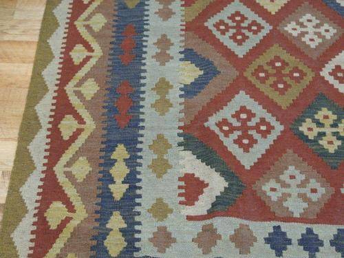 CARPETS & RUGS