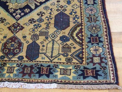 PERSIAN & ORIENTAL RUGS & CARPETS