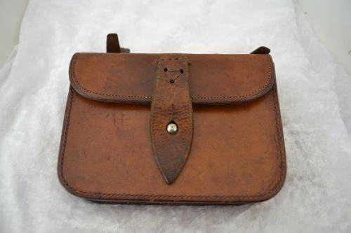 Interesting fittet case to leather pouch.