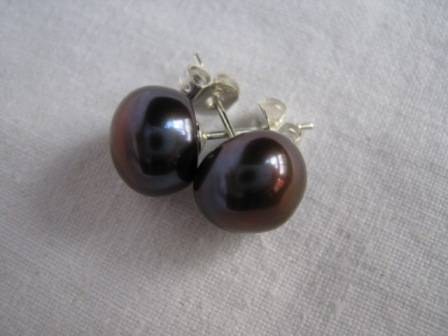 9 x 6 mm Black freshwater pearl and sterling silver earrings
