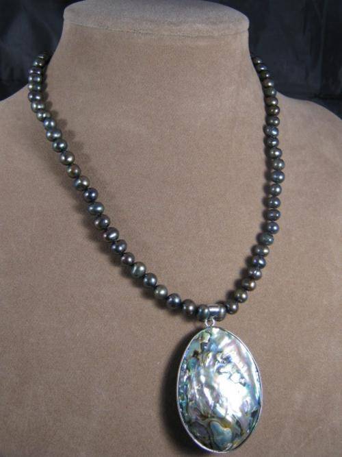 Abalone & black freshwater pearl necklace