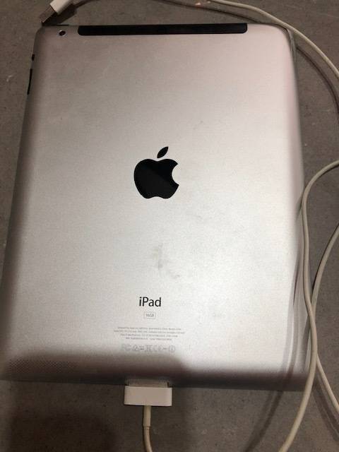 iPad 1 - 16 GB - WiFi and Cellular