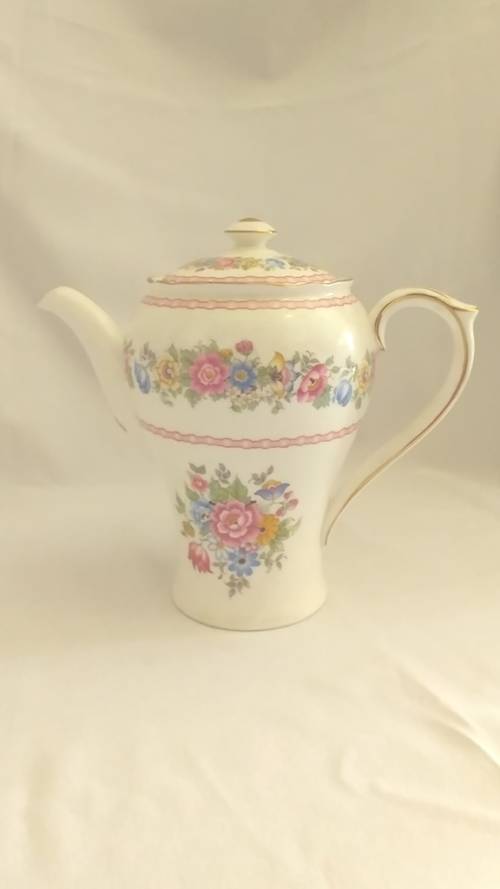 Delicate Shelley Pompadour design Coffee pot