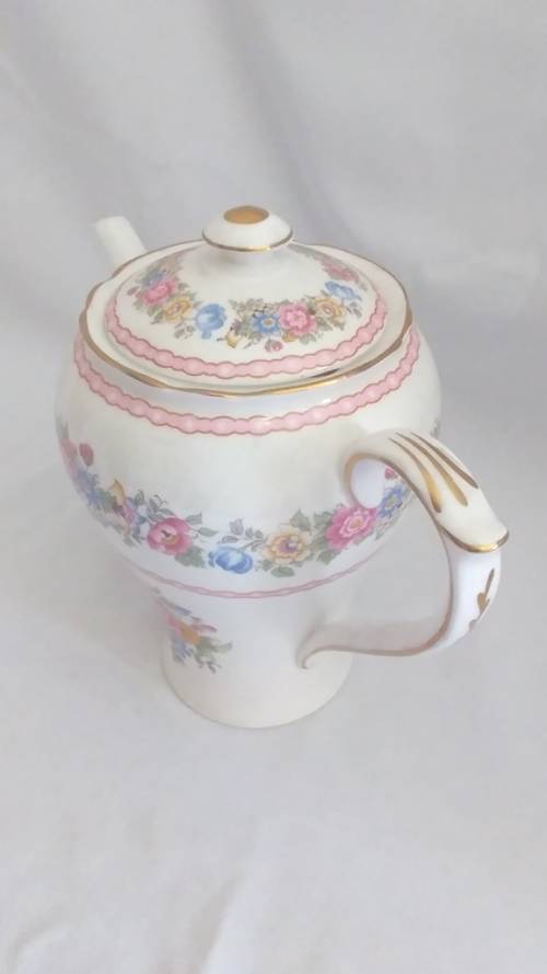 Delicate Shelley Pompadour design Coffee pot