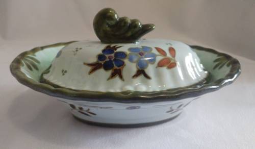 Very Rare and Beautiful Gouda Butter dish Camelia 1953