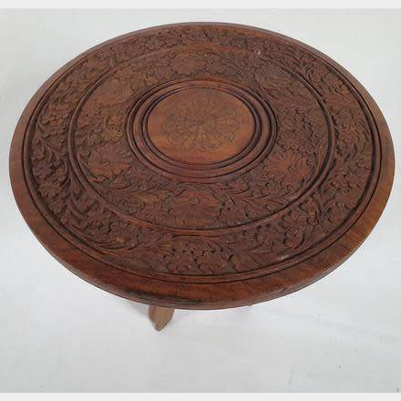 Lovely Indian carved table Sheesham wood