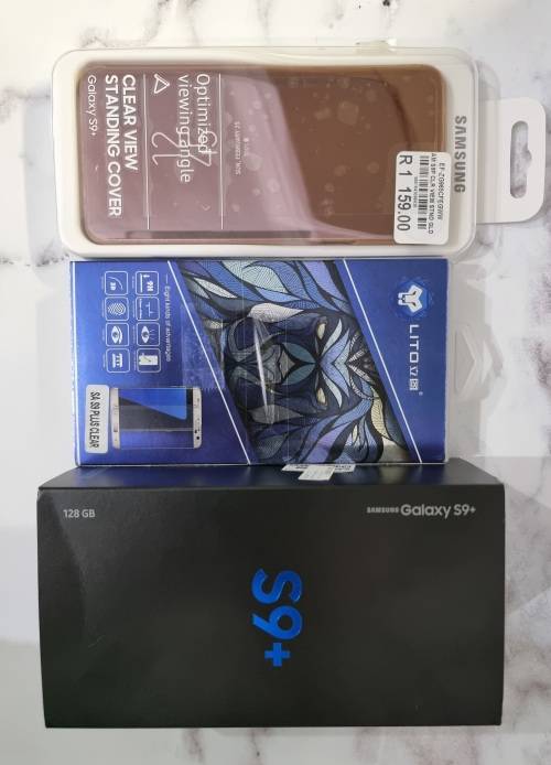Samsung Galaxy S9+ 128GB Mint Condition w fast charger, new screen protector and flip cover