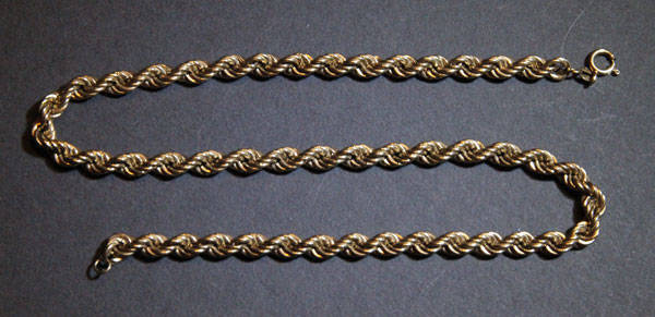 9ct Gold Thick Rope Chain - 42cm length and 5.7mm width - R1 start no reserve