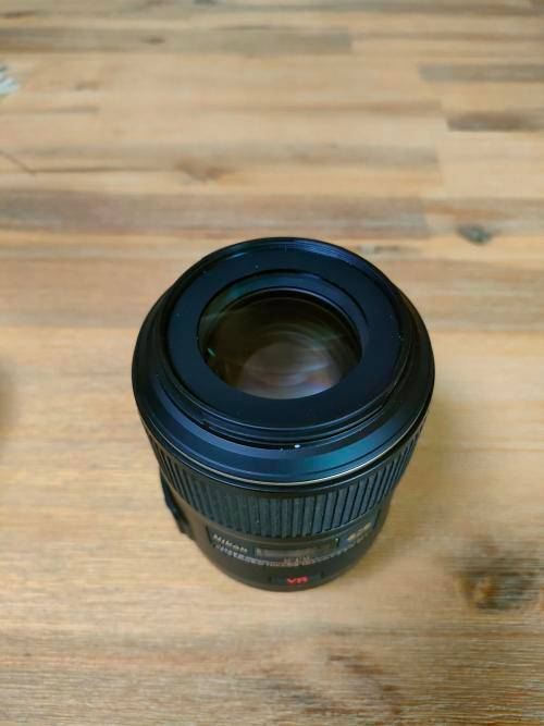 Nikon AF-S VR Micro-Nikkor 105mm f/2.8G IF-ED Lens