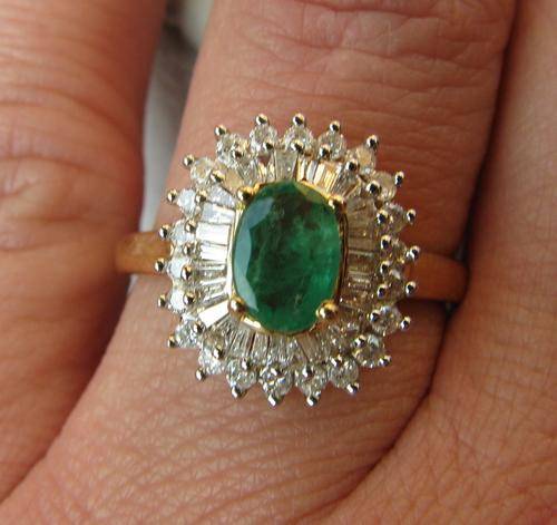 9ct yellow gold real .80 carat emerald
