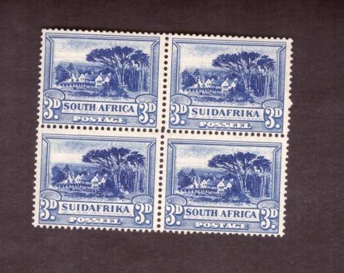 UNION 0f South Africa 1933 Block of4  3d. Roto printing. Top pair hinge.varieti center perf.hole