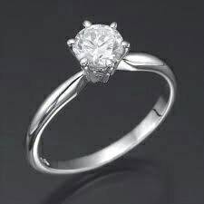 NEW, VERY FINE 14KT WHITE GOLD DIAMOND RING
