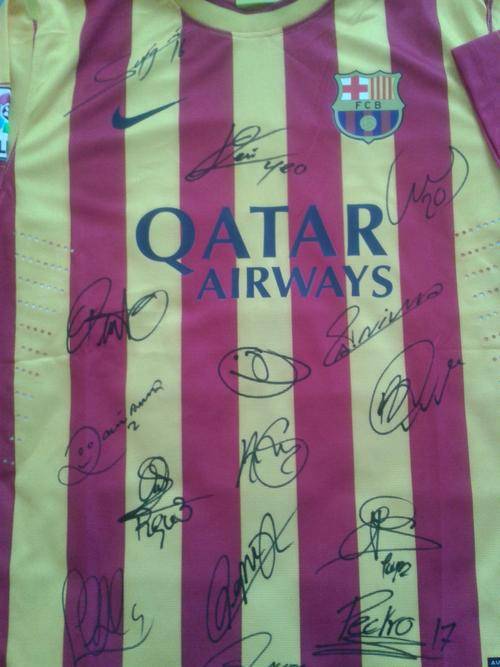 BARCELONA 13/14 TEAM SIGNED JERSEY + COA