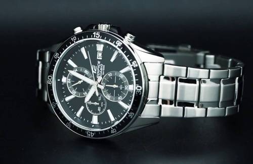 CASIO EDIFICE CHRONOGRAPH  EFR-546D-1AVUEF ****LOOKER*** GREAT WATCH,