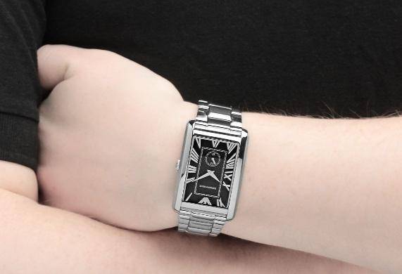 EMPORIO ARMANI STAINLESS STEEL DRESS WATCH **** STUNNING TIMEPIECE ****