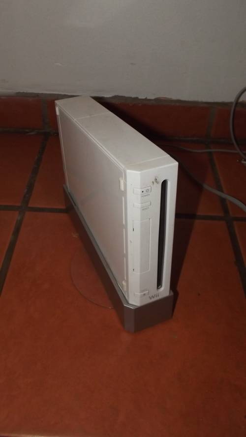 Wii Game Console, accessories and games