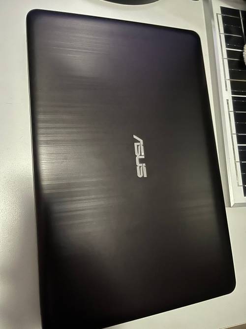 Asus AMD4 Laptop
