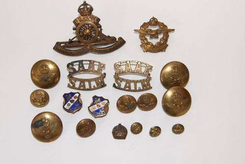 COLLECTION SOUTH AFRICAN AIR FORCE FLASHES, BUTTONS AND INSIGNIA