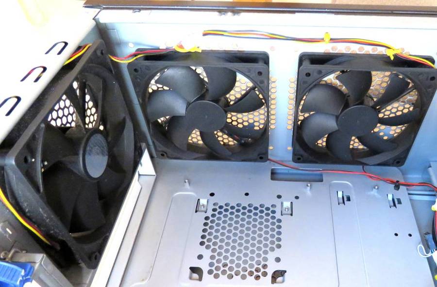 COOLERMASTER CENTURION MIDI TOWER, BLACK PC GAMING CASE WITH POWER SUPPLY.