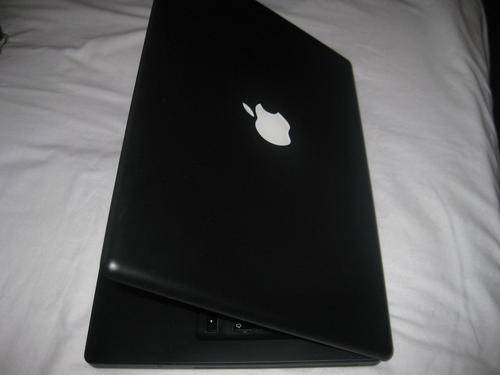 APPLE MACBOOK  A1181 CORE 2 DUO 13 inch  BLACK.