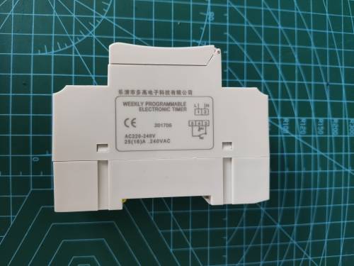 Multifunction weekly programable electronic timer